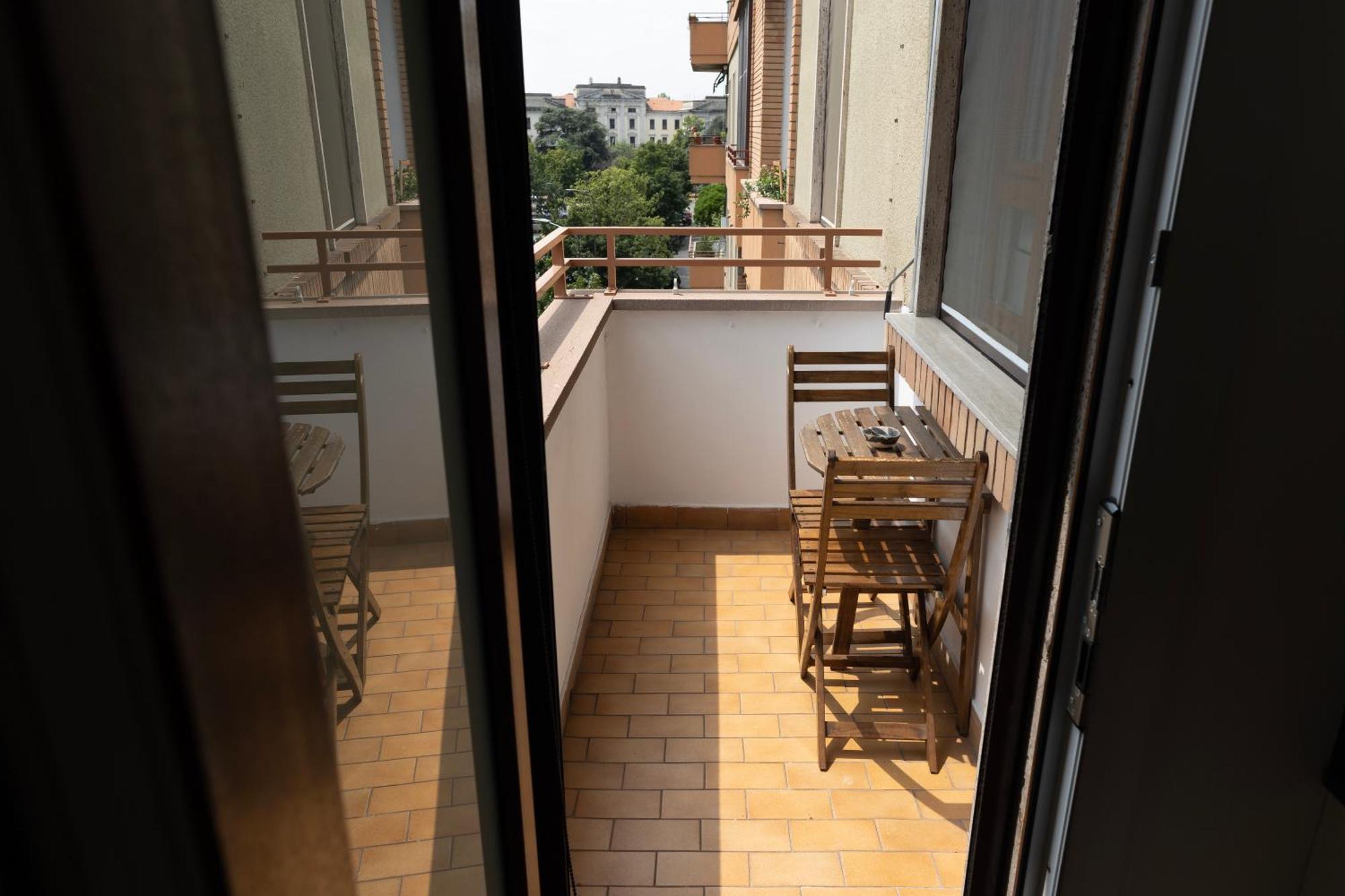 Elegante Bilocale In De Angeli - Piazzale Siena Apartment Milan Luaran gambar
